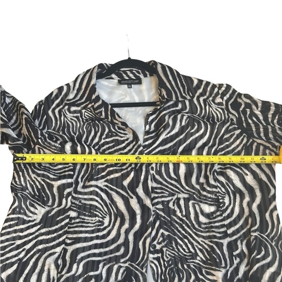 Jones New York Collection Woman Animal Print Blouse/Jacket - B/W -20W - Picture 11 of 11